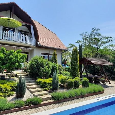 Kati Villa Vonyarcvashegy Exterior photo